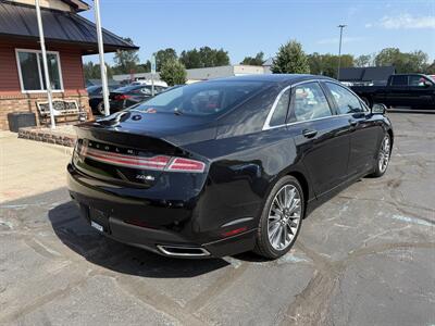 2015 Lincoln MKZ/Zephyr Reserve  AWD - Photo 7 - Flushing, MI 48433