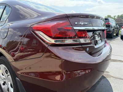 2015 Honda Civic LX   - Photo 11 - Flushing, MI 48433