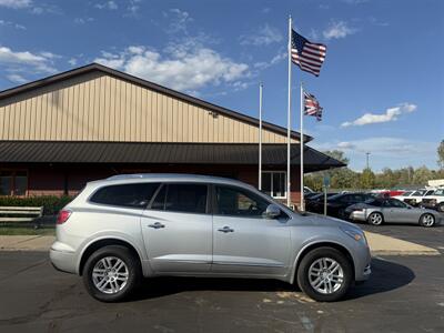 2015 Buick Enclave Convenience  FWD - Photo 8 - Flushing, MI 48433