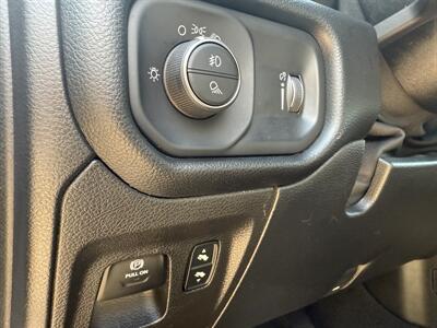 2020 RAM 1500 Big Horn  Sport Crew Cab 4x4 - Photo 37 - Flushing, MI 48433