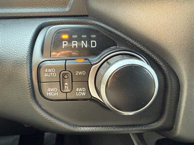 2020 RAM 1500 Big Horn  Sport Crew Cab 4x4 - Photo 14 - Flushing, MI 48433