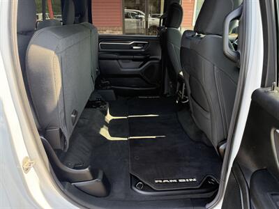 2020 RAM 1500 Big Horn  Sport Crew Cab 4x4 - Photo 27 - Flushing, MI 48433