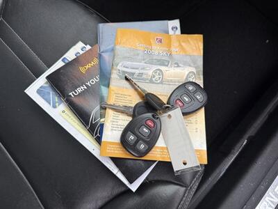 2008 Saturn SKY Convertible - Photo 18 - Flushing, MI 48433