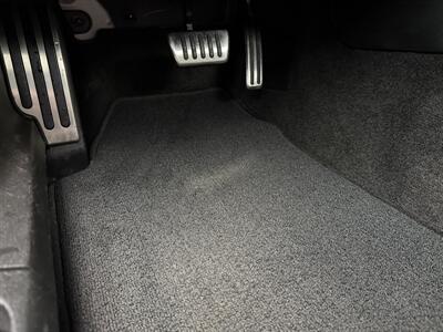 2008 Saturn SKY Convertible - Photo 11 - Flushing, MI 48433