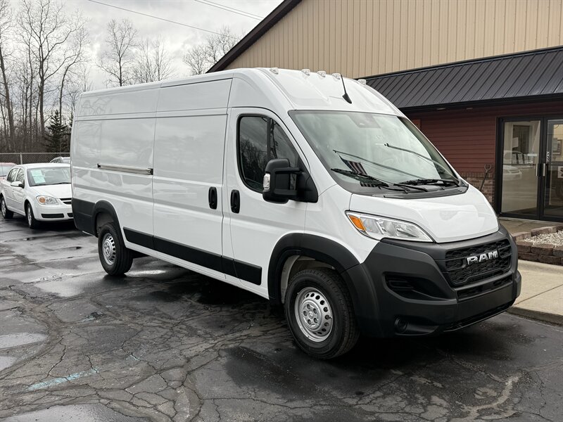 2025 RAM ProMaster Tradesman 3500  159 " WB - Photo 1 - Flushing, MI 48433