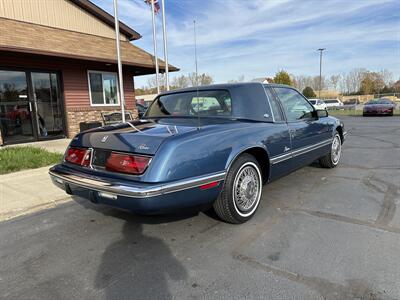 1992 Buick Riviera   - Photo 5 - Flushing, MI 48433