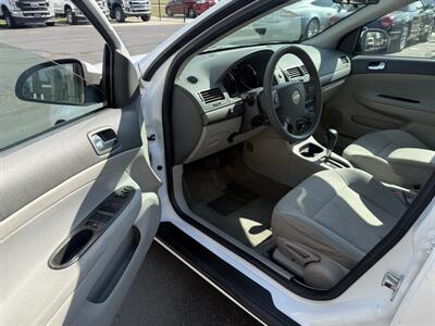 2005 Chevrolet Cobalt LS   - Photo 9 - Flushing, MI 48433