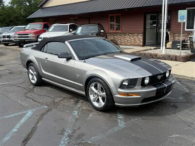 2009 Ford Mustang GT Premium Convertible - Photo 3 - Flushing, MI 48433