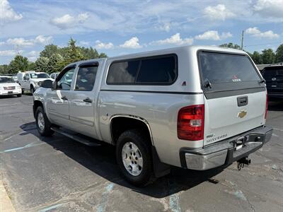 2011 Chevrolet Silverado 1500 LT 4X4 - Photo 5 - Flushing, MI 48433
