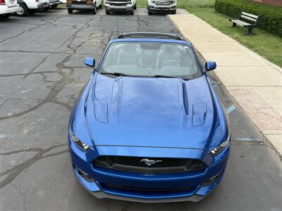 2017 Ford Mustang GT Premium  Convertible - Photo 12 - Flushing, MI 48433