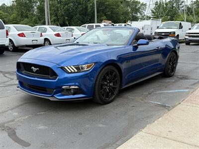 2017 Ford Mustang GT Premium  Convertible - Photo 5 - Flushing, MI 48433