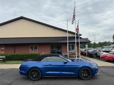 2017 Ford Mustang GT Premium  Convertible - Photo 3 - Flushing, MI 48433