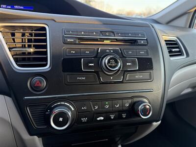 2015 Honda Civic LX - Photo 16 - Flushing, MI 48433