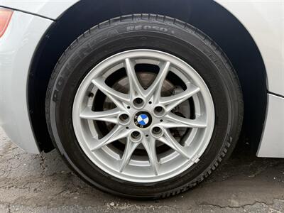 2004 BMW Z4 2.5i Roadster - Photo 22 - Flushing, MI 48433