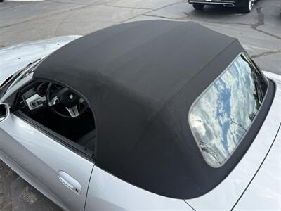 2004 BMW Z4 2.5i Roadster - Photo 17 - Flushing, MI 48433