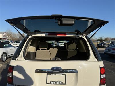 2008 Ford Explorer XLT  4X4 - Photo 20 - Flushing, MI 48433