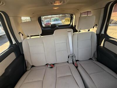 2008 Ford Explorer XLT  4X4 - Photo 9 - Flushing, MI 48433