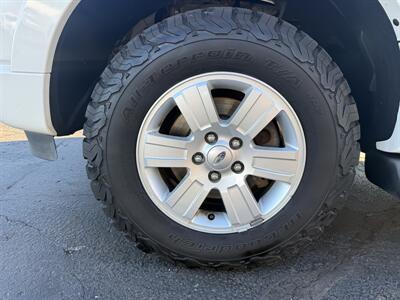 2008 Ford Explorer XLT  4X4 - Photo 11 - Flushing, MI 48433