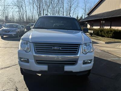 2008 Ford Explorer XLT  4X4 - Photo 2 - Flushing, MI 48433