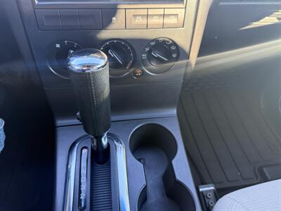 2008 Ford Explorer XLT  4X4 - Photo 13 - Flushing, MI 48433