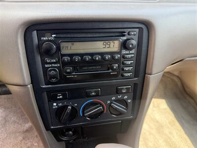 2001 Toyota Camry LE   - Photo 18 - Flushing, MI 48433