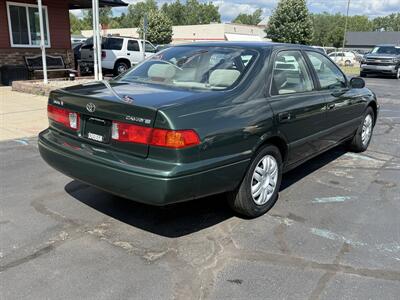 2001 Toyota Camry LE   - Photo 5 - Flushing, MI 48433