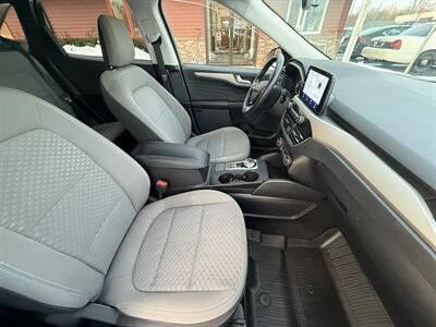 2021 Ford Escape Hybrid SE  AWD - Photo 23 - Flushing, MI 48433