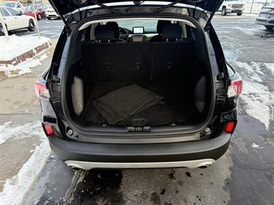 2021 Ford Escape Hybrid SE  AWD - Photo 19 - Flushing, MI 48433