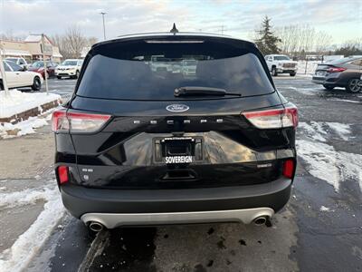 2021 Ford Escape Hybrid SE  AWD - Photo 6 - Flushing, MI 48433