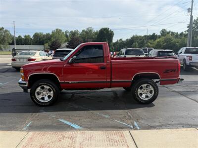 1996 Chevrolet 1500 Silverado 2dr K1500 Silverado 4X4 - Photo 9 - Flushing, MI 48433