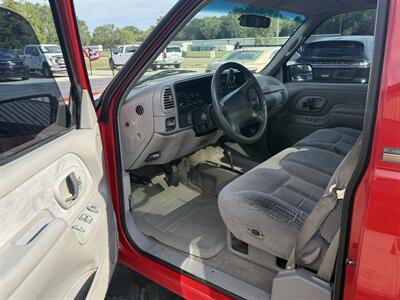 1996 Chevrolet 1500 Silverado 2dr K1500 Silverado 4X4 - Photo 13 - Flushing, MI 48433