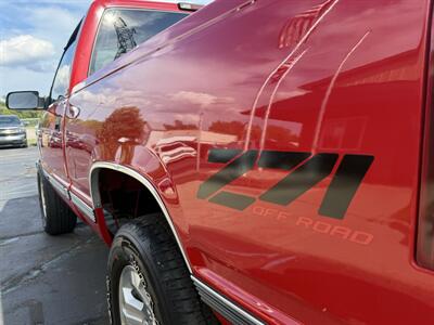 1996 Chevrolet 1500 Silverado 2dr K1500 Silverado 4X4 - Photo 10 - Flushing, MI 48433