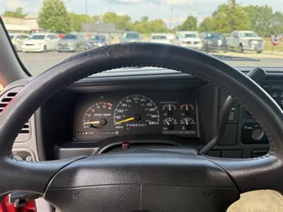 1996 Chevrolet 1500 Silverado 2dr K1500 Silverado 4X4 - Photo 16 - Flushing, MI 48433