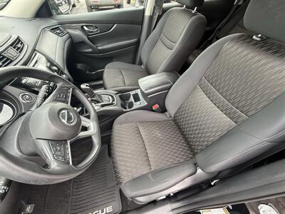 2017 Nissan Rogue SV AWD ROGUE ONE STAR WARS - Photo 17 - Flushing, MI 48433