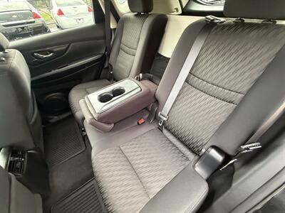 2017 Nissan Rogue SV AWD  ROGUE ONE STAR WARS - Photo 22 - Flushing, MI 48433