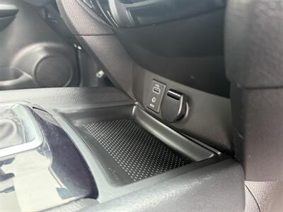 2017 Nissan Rogue SV AWD  ROGUE ONE STAR WARS - Photo 31 - Flushing, MI 48433