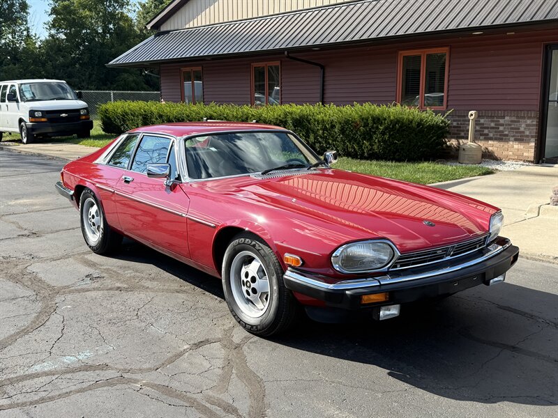 1987 Jaguar XJS V12 - Photo 1 - Flushing, MI 48433
