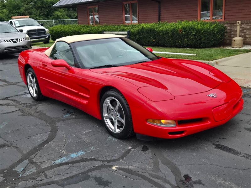 2003 Chevrolet Corvette - Photo 1 - Flushing, MI 48433