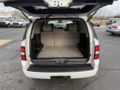 2008 Ford Explorer XLT  4X4 - Photo 21 - Flushing, MI 48433