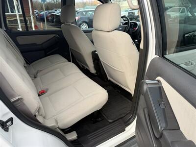 2008 Ford Explorer XLT  4X4 - Photo 24 - Flushing, MI 48433