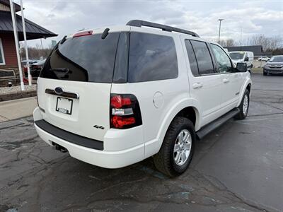 2008 Ford Explorer XLT  4X4 - Photo 5 - Flushing, MI 48433