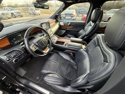 2019 Lincoln Navigator L Reserve  4X4 - Photo 14 - Flushing, MI 48433