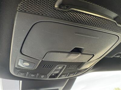 2019 Lincoln Navigator L Reserve  4X4 - Photo 19 - Flushing, MI 48433