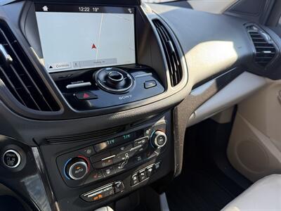 2017 Ford Escape Titanium  AWD - Photo 16 - Flushing, MI 48433