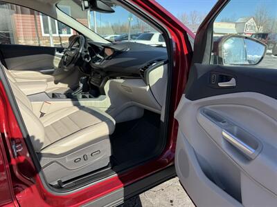 2017 Ford Escape Titanium  AWD - Photo 33 - Flushing, MI 48433