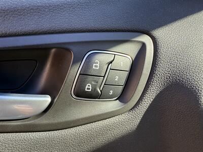 2017 Ford Escape Titanium  AWD - Photo 23 - Flushing, MI 48433