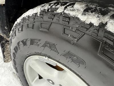 2001 Jeep Cherokee Sport  4X4 - Photo 36 - Flushing, MI 48433