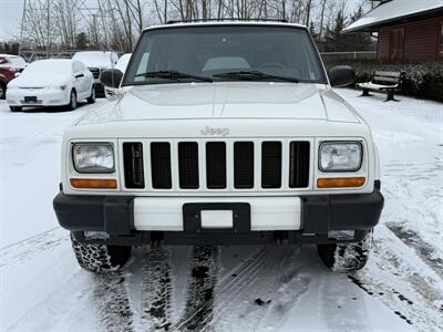 2001 Jeep Cherokee Sport  4X4 - Photo 2 - Flushing, MI 48433