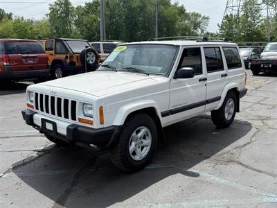 2001 Jeep Cherokee Sport 4X4 - Photo 3 - Flushing, MI 48433
