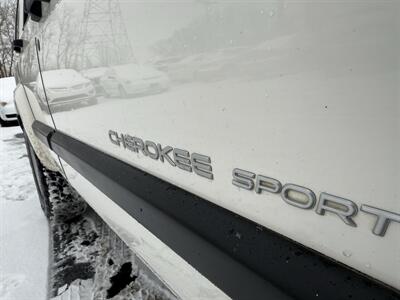 2001 Jeep Cherokee Sport  4X4 - Photo 32 - Flushing, MI 48433